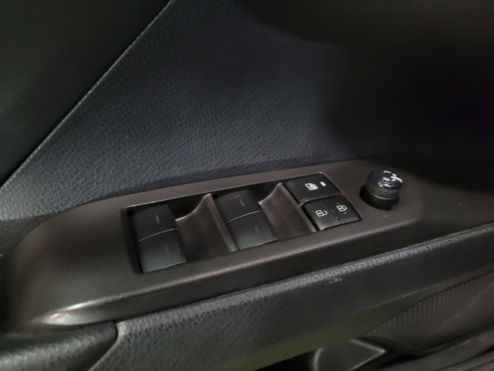 Used 2022 Toyota Camry SE FWD image 27