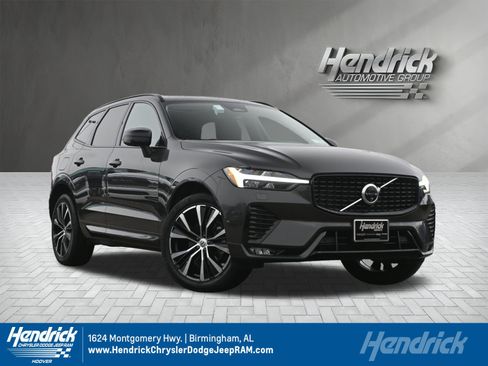 Used 2025 Volvo XC60 B5 Plus image 1