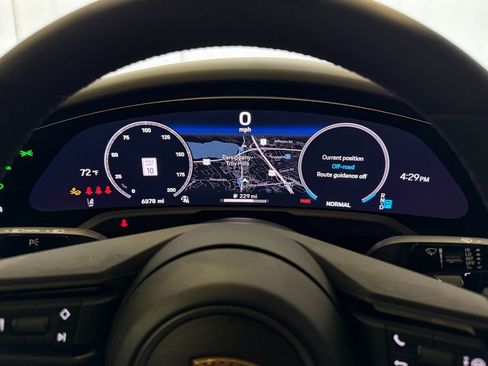 Certified 2025 Porsche Taycan AWD/4WD image 21