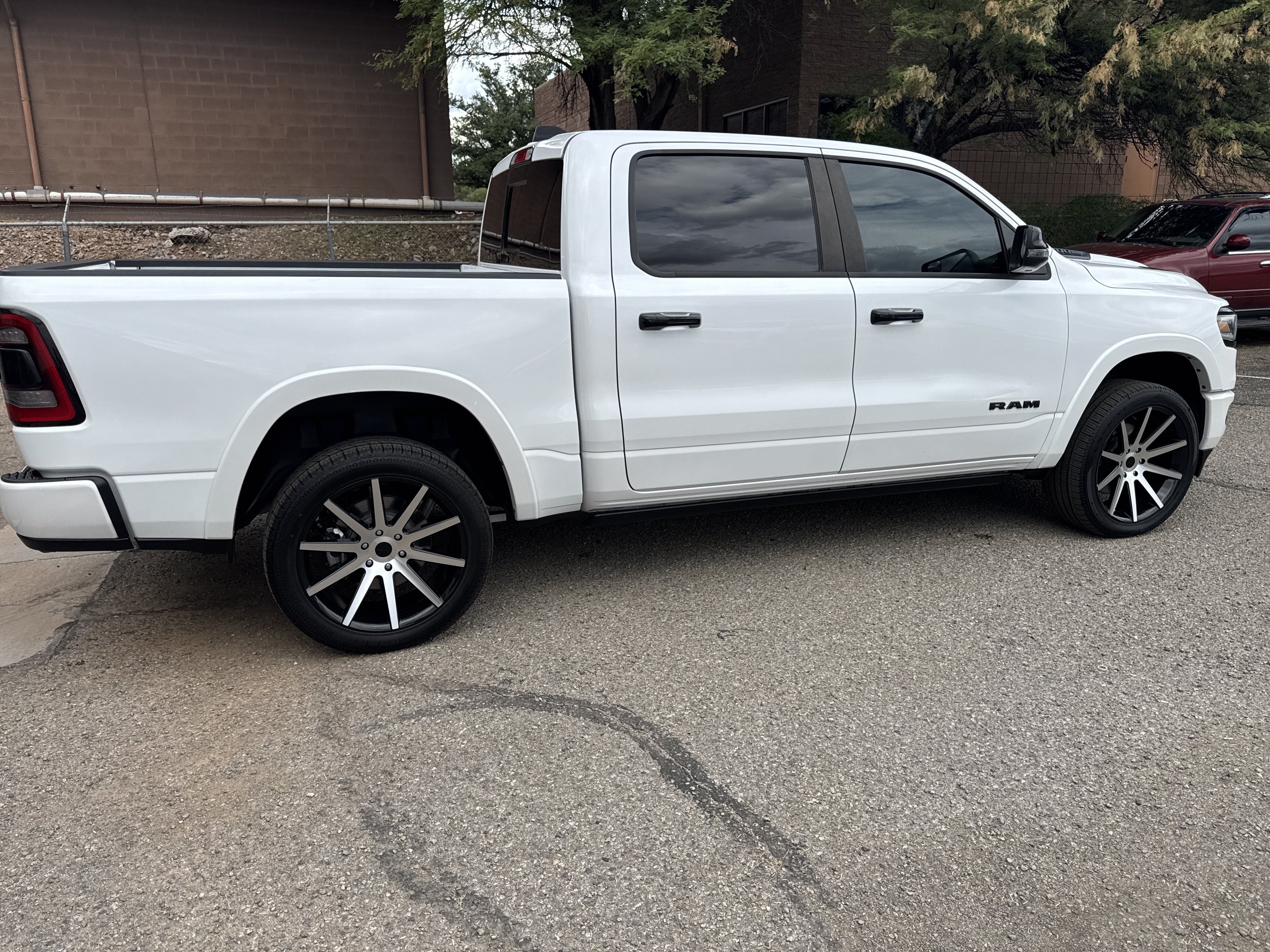 Used 2023 RAM 1500 Limited w/ Night Edition AWD/4WD image 8