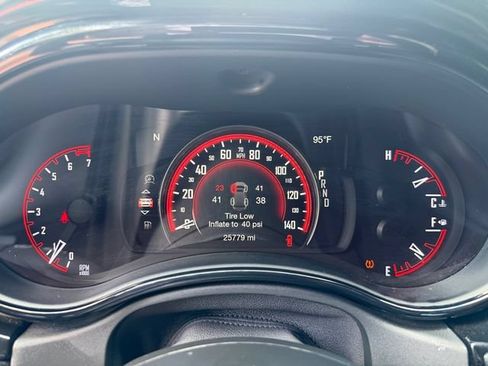 Used 2025 Dodge Durango GT RWD image 23