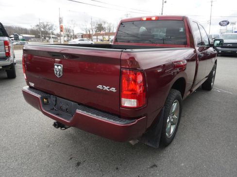 Used 2019 RAM 1500 Express w/ Express Value Package image 5