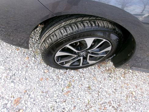 Used 2015 Honda Civic EX image 4