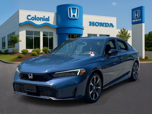 Used 2025 Honda Civic Sport Touring image 1