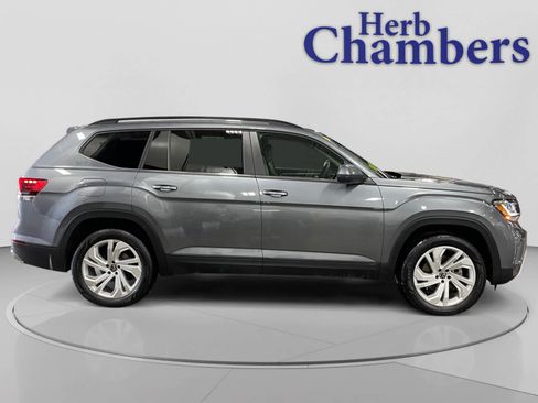 Used 2023 Volkswagen Atlas SE image 11