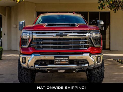 Used 2024 Chevrolet Silverado 2500 LTZ w/ LTZ Plus Package image 4