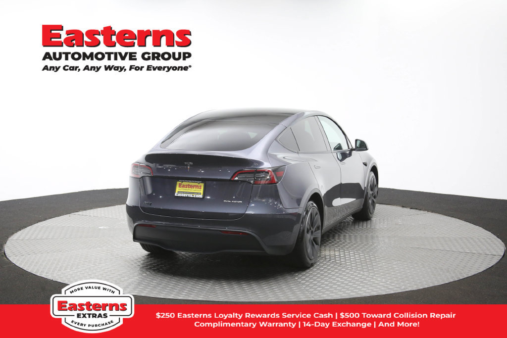 Used 2022 Tesla Model Y Long Range AWD/4WD image 35