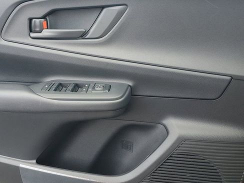 New 2026 Toyota Prius Plug-In Hybrid image 28