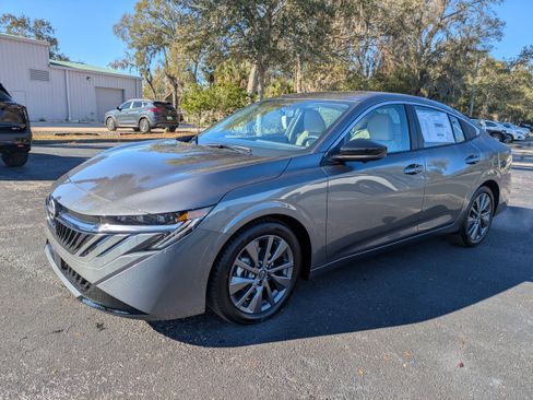 New 2026 Nissan Sentra SL w/ Floor Mat Package image 8