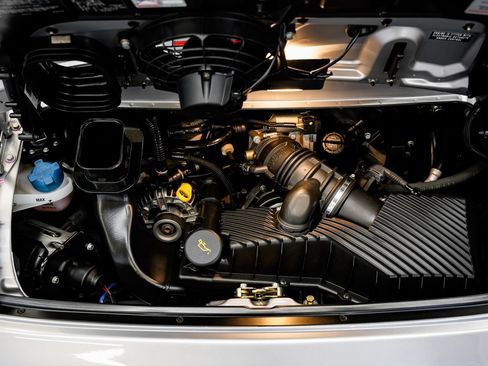 Used 2004 Porsche 911 Carrera RWD image 46