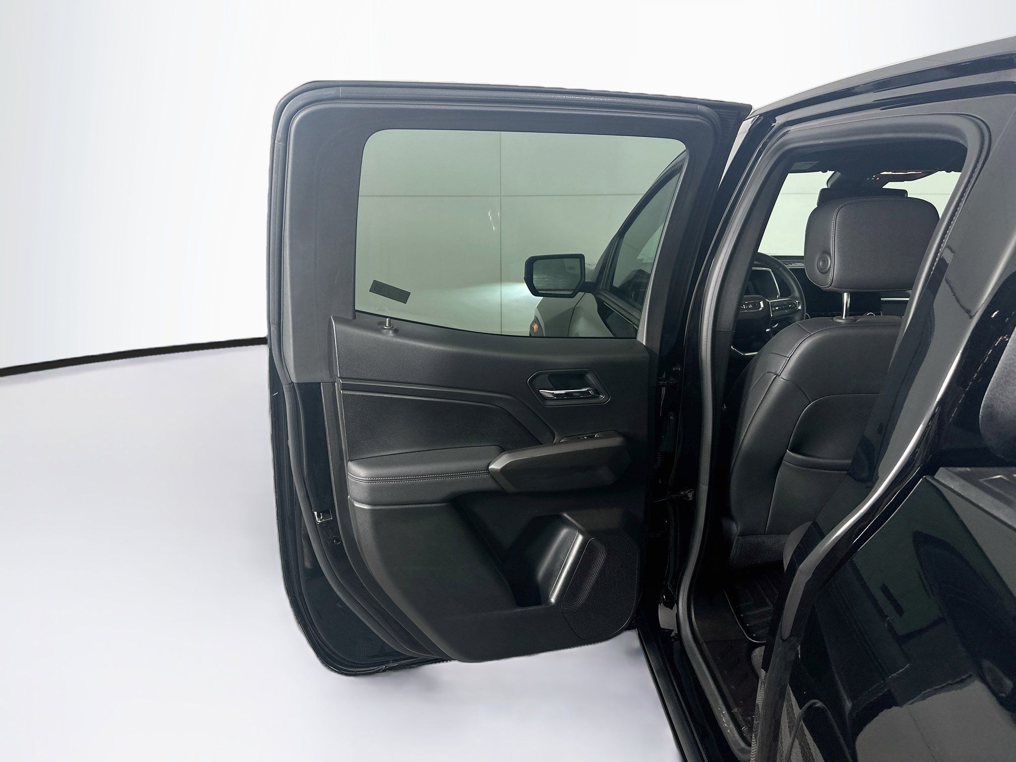 Used 2025 GMC Canyon Elevation w/ Convenience Package AWD/4WD image 27