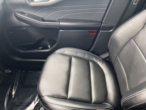 Used 2022 Ford Escape SEL image 20