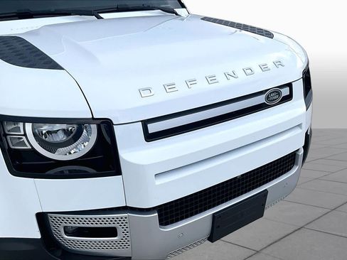 Used 2023 Land Rover Defender 110 S AWD/4WD image 28