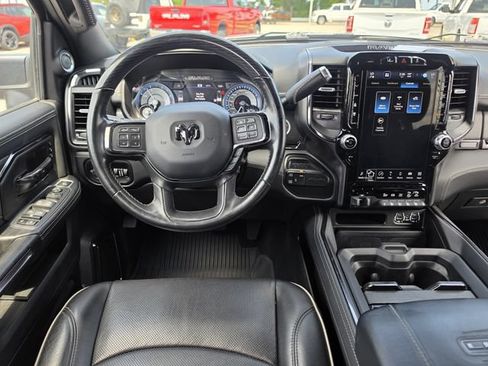 Used 2022 RAM 2500 Limited AWD/4WD image 9