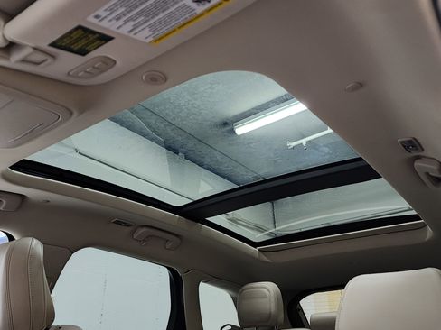 Used 2020 Lincoln Corsair Reserve w/ Equipment Group 202A image 24