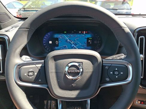 Certified 2023 Volvo C40 P8 Recharge Ultimate AWD/4WD image 19
