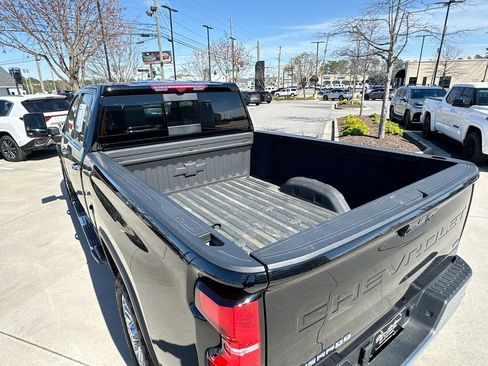 Used 2025 Chevrolet Silverado 2500 LTZ w/ LTZ Premium Package AWD/4WD image 32