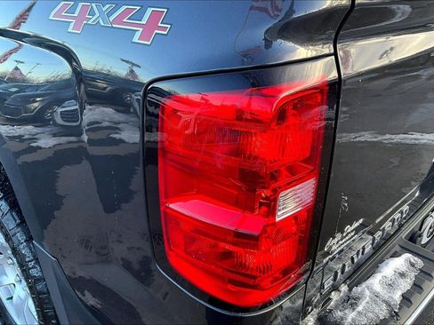 Used 2023 Nissan Titan PRO-4X w/ Pro-4x Convenience Package image 26