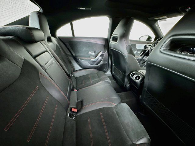 Used 2023 Mercedes-Benz CLA 250 4MATIC image 23
