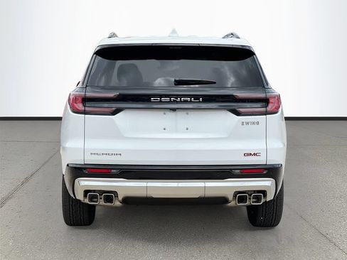 New 2026 GMC Acadia Denali w/ Super Cruise Package FWD image 5