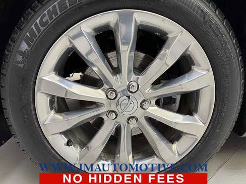 Used 2019 Chrysler 300 Limited image 9