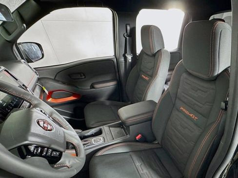 New 2026 Nissan Frontier PRO-4X w/ Pro-4x Convenience Package image 18