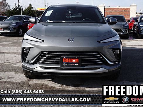 New 2026 Buick Envista Preferred image 2