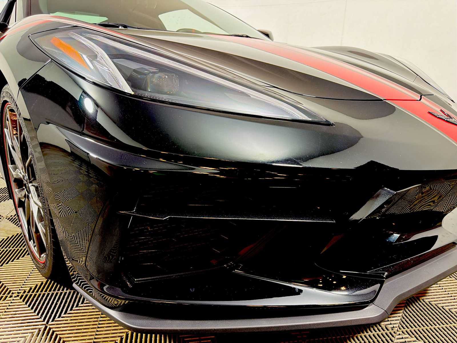 Used 2023 Chevrolet Corvette Stingray Preferred Cpe w/ Z51 Performance Package RWD image 23