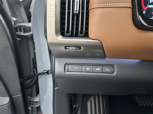 New 2025 Nissan Pathfinder Platinum w/ Cargo Package image 23