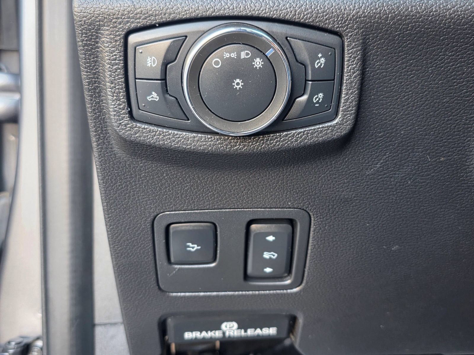 Used 2021 Ford F250 Lariat AWD/4WD image 14