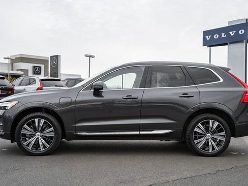 Used 2022 Volvo XC60 T8 Inscription w/ Advanced Package image 4
