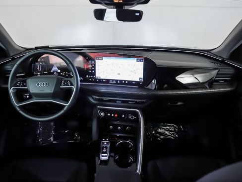 Certified 2025 Audi Q5 Premium w/ Convenience Package image 10