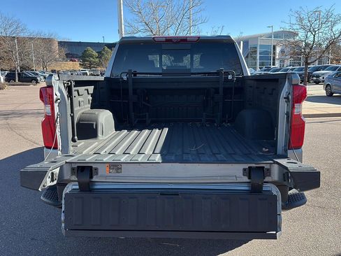 Used 2024 Chevrolet Silverado 1500 ZR2 w/ Technology Package image 8