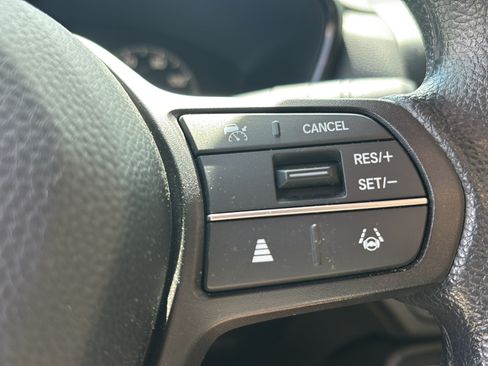 Used 2024 Honda CR-V EX image 25