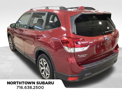 Used 2019 Subaru Forester Premium image 11
