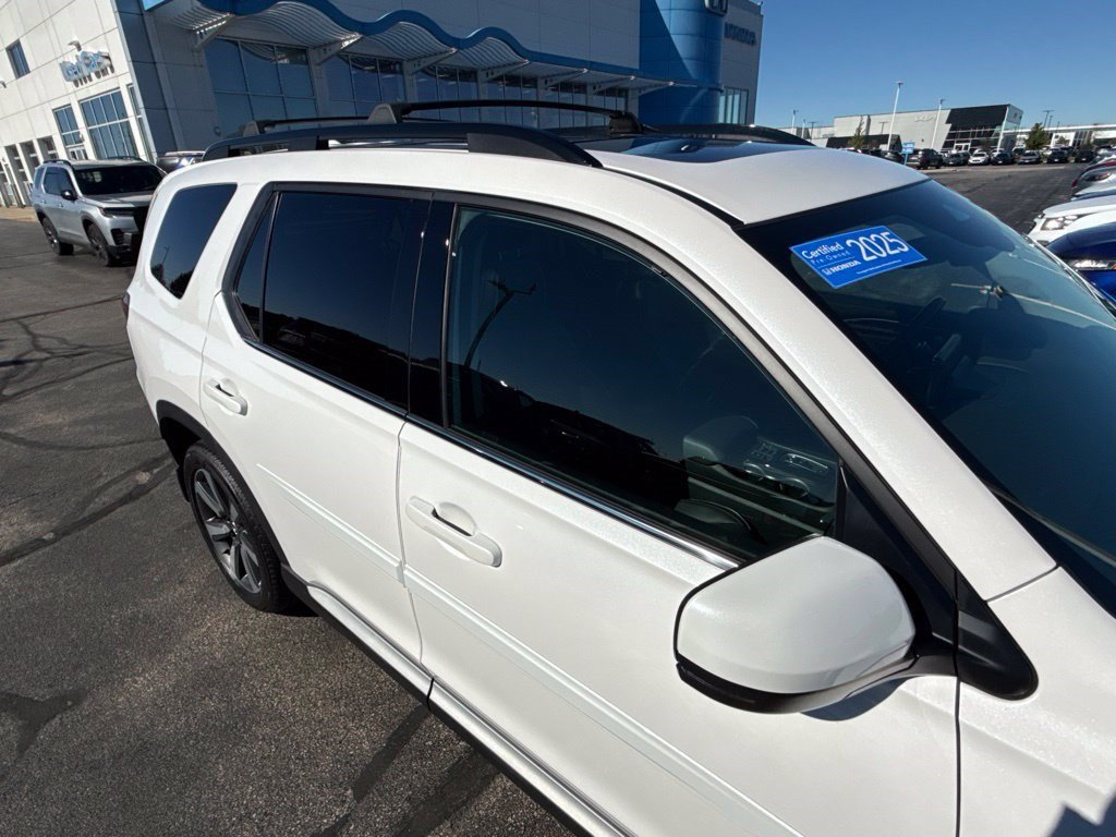 Certified 2025 Honda Pilot Elite image 14