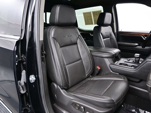 Used 2023 GMC Sierra 1500 Denali AWD/4WD image 15