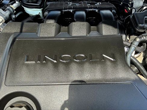 Used 2012 Lincoln MKZ AWD image 33