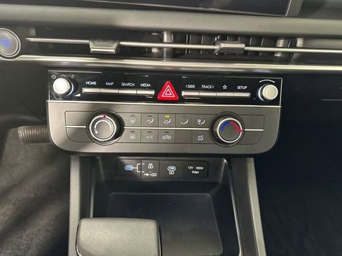 Certified 2025 Hyundai Santa Cruz SE image 23