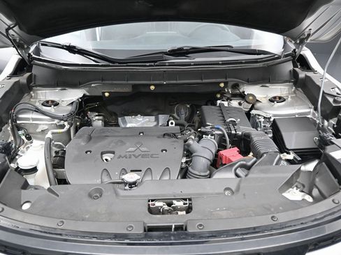 Used 2023 Mitsubishi Outlander Sport SE image 38