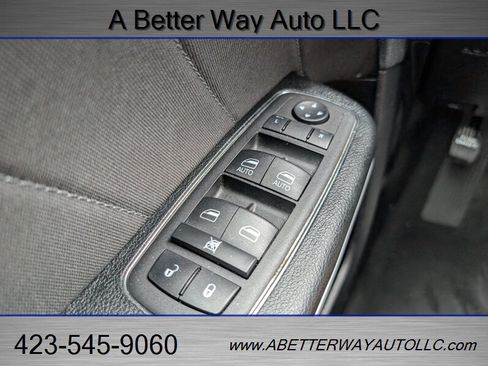 Used 2023 Dodge Charger SXT RWD image 19
