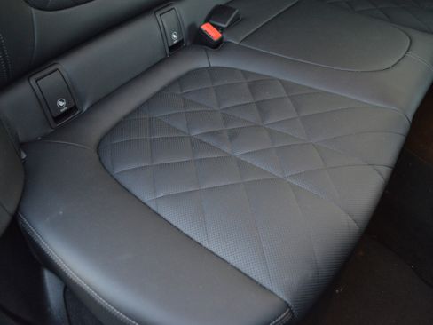 Certified 2025 BMW X6 xDrive40i image 33