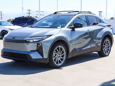 New 2026 Toyota C-HR AWD/4WD image 3