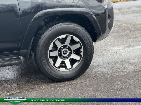 Used 2023 Toyota 4Runner TRD Off-Road image 22