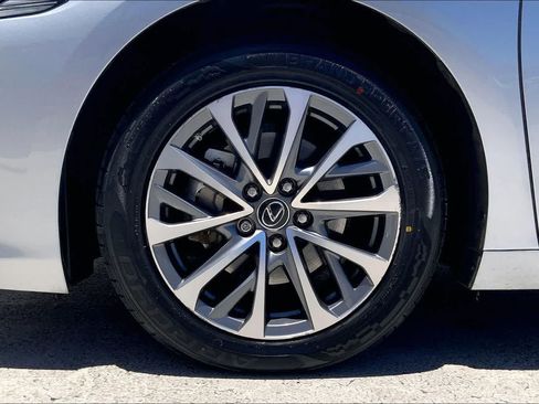 Used 2023 Lexus ES 300h w/ Premium Package FWD image 8