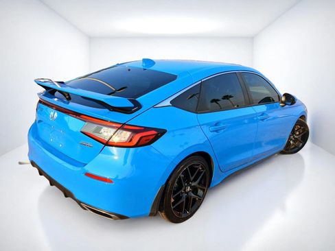 Used 2024 Honda Civic Sport Touring image 5