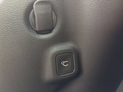 New 2026 Jeep Compass Latitude AWD/4WD image 35