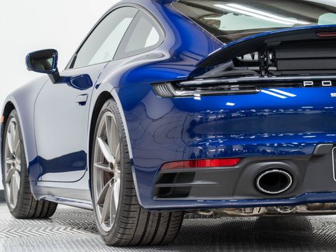 Used 2024 Porsche 911 Carrera 4S AWD/4WD image 13