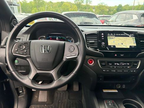 Used 2022 Honda Pilot TrailSport image 24