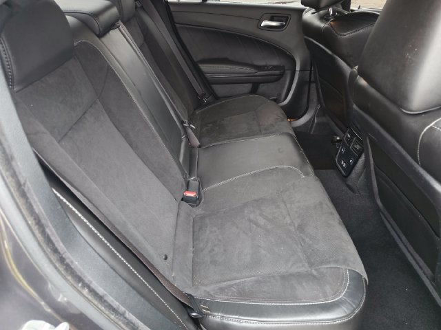 Used 2022 Dodge Charger R/T w/ Plus Group RWD image 33